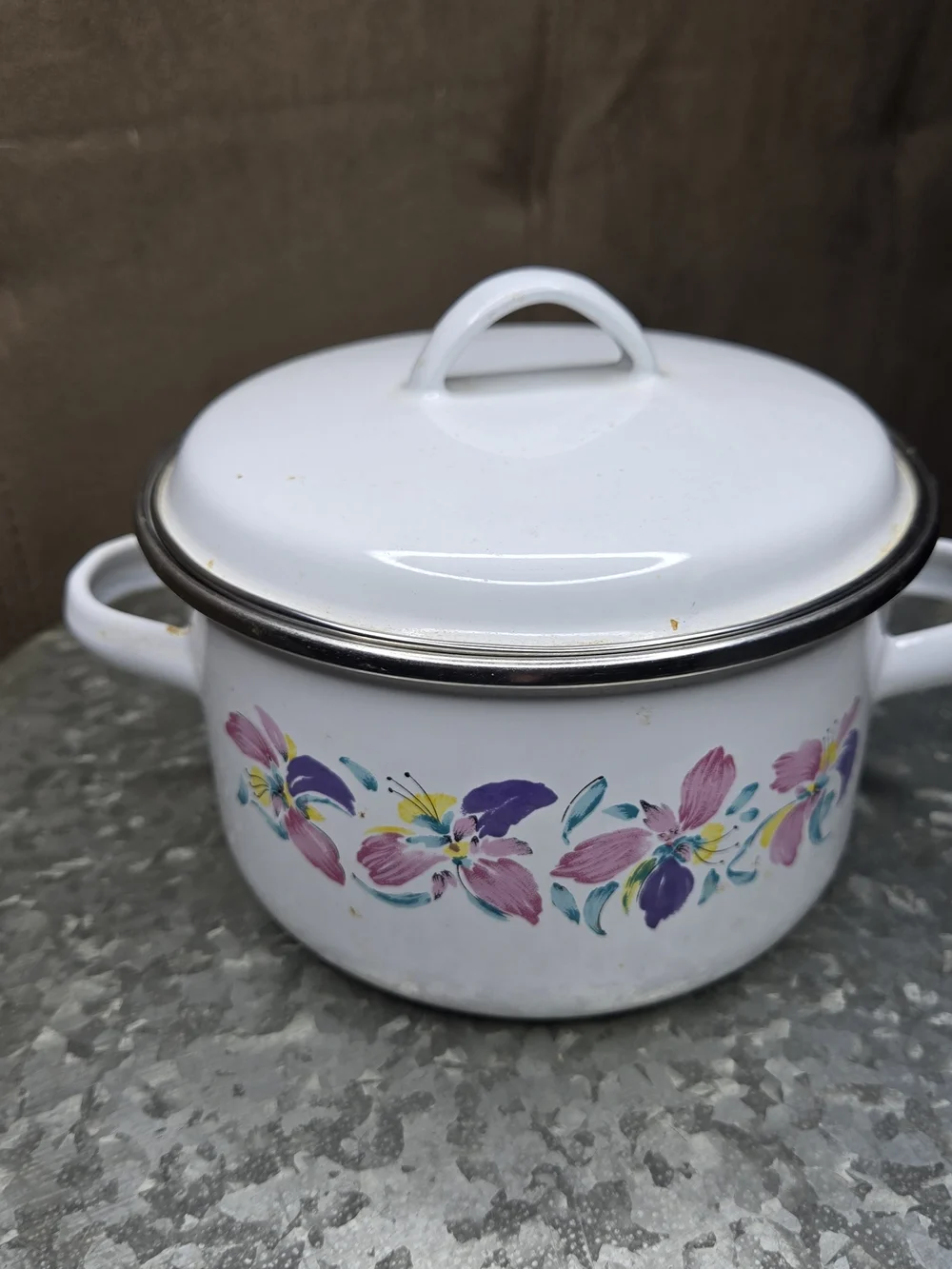 Vintage Floral Enamelware Pot Set of 3 w/ Lids Made in Indonesia Retro Cookware